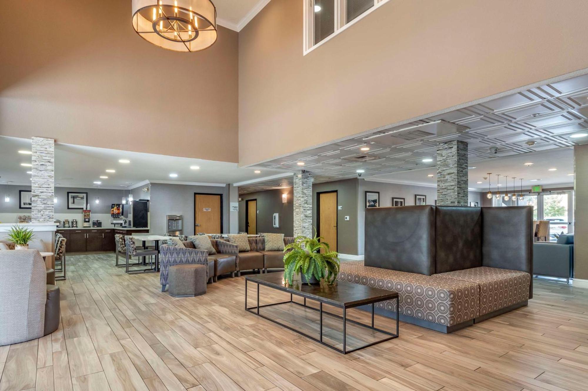Best Western Plus Vineyard Inn Livermore Exterior photo