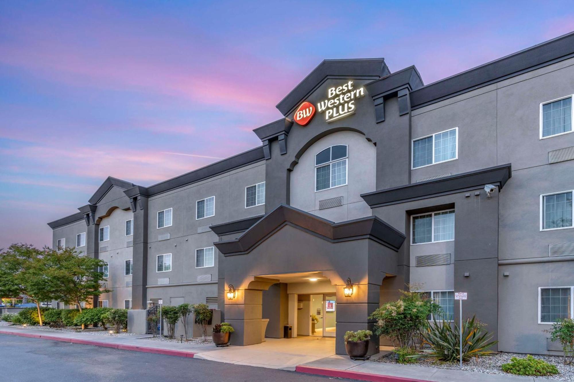 Best Western Plus Vineyard Inn Livermore Exterior photo